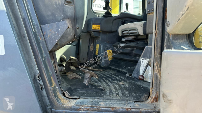 ممهدة طرق Komatsu D61PX
