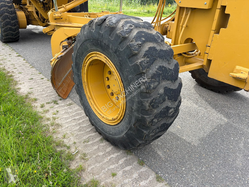 Grejder Caterpillar