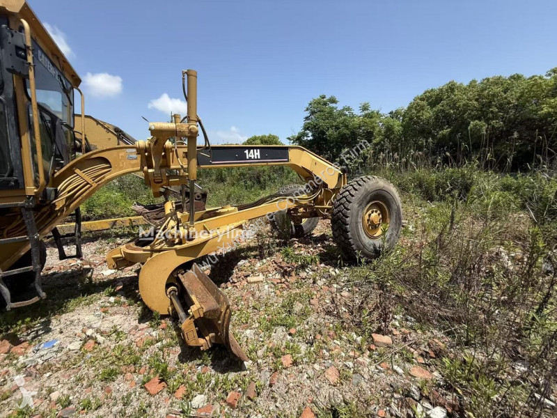Grejder Caterpillar 14H