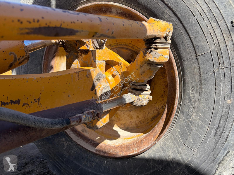 Niveladora Komatsu GD623A-1 - Grader with...