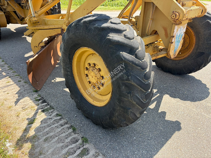 Grejder Caterpillar