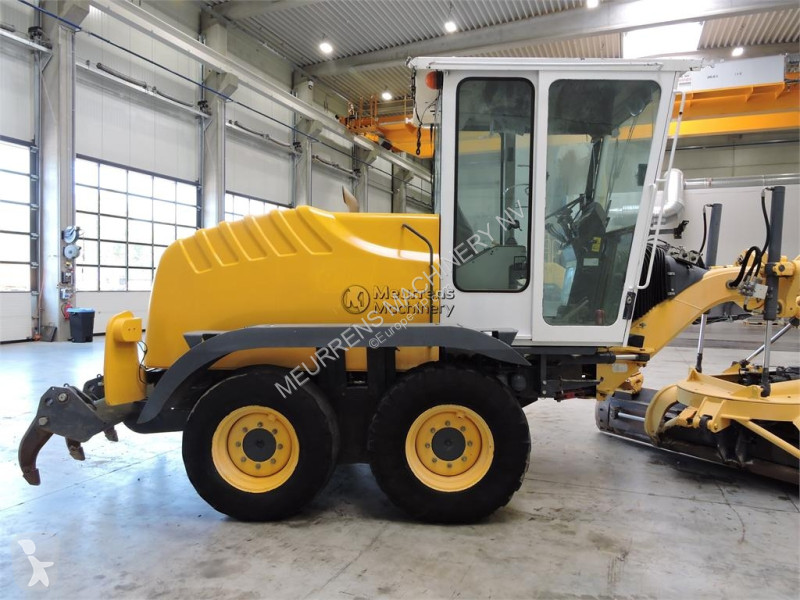 Planeringshøvl New Holland F106.6A