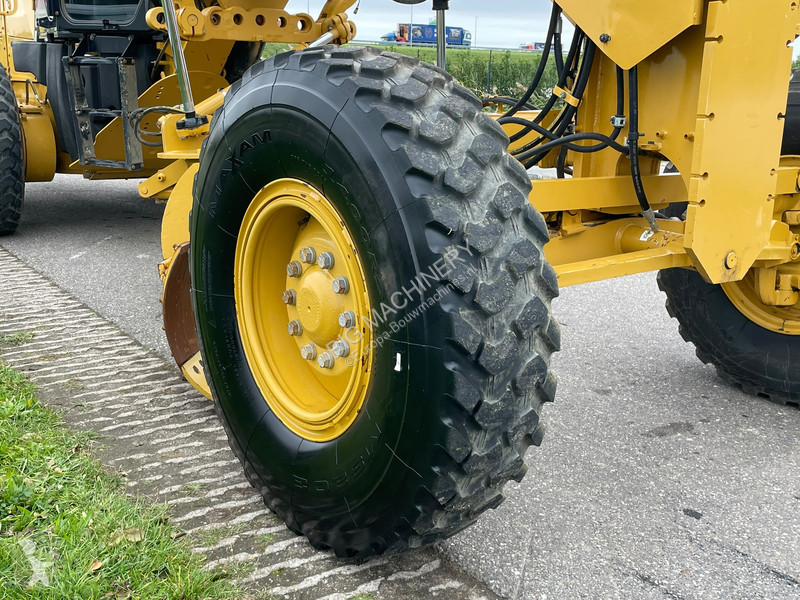 Grader Caterpillar 140 15A
