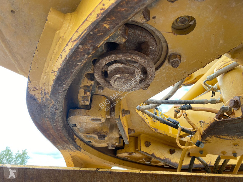 Grejder Caterpillar 140M