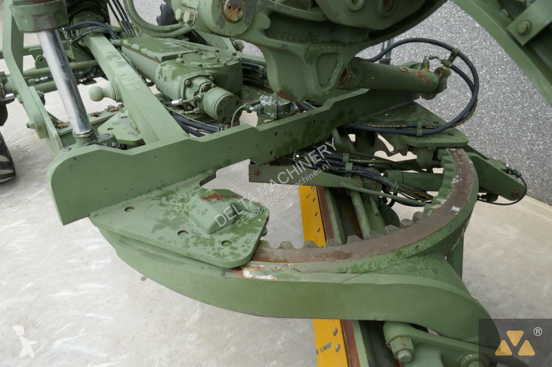 Grejdr Caterpillar Ex-army