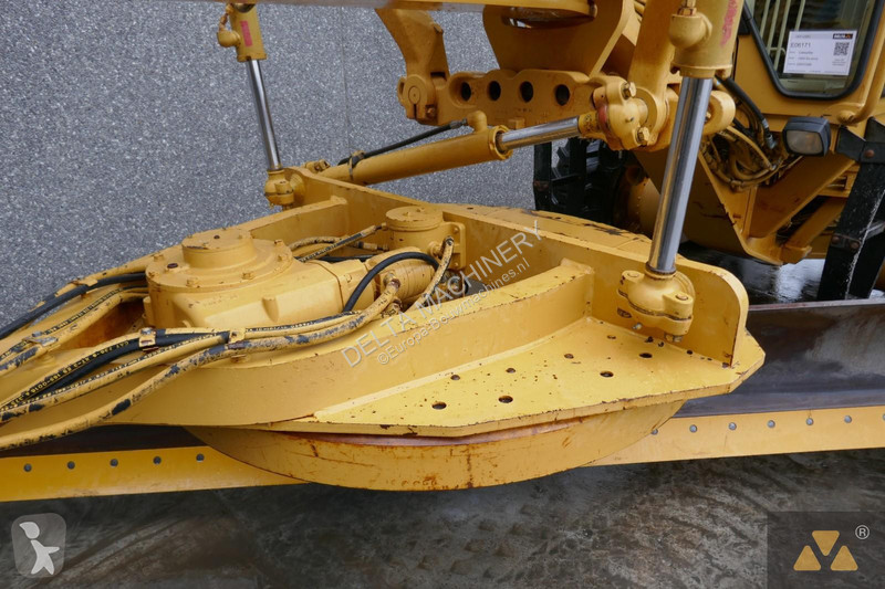 Niveladora Caterpillar Ex-army