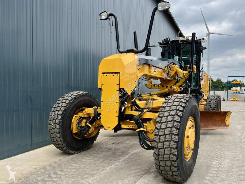 Grejder Caterpillar 140M2