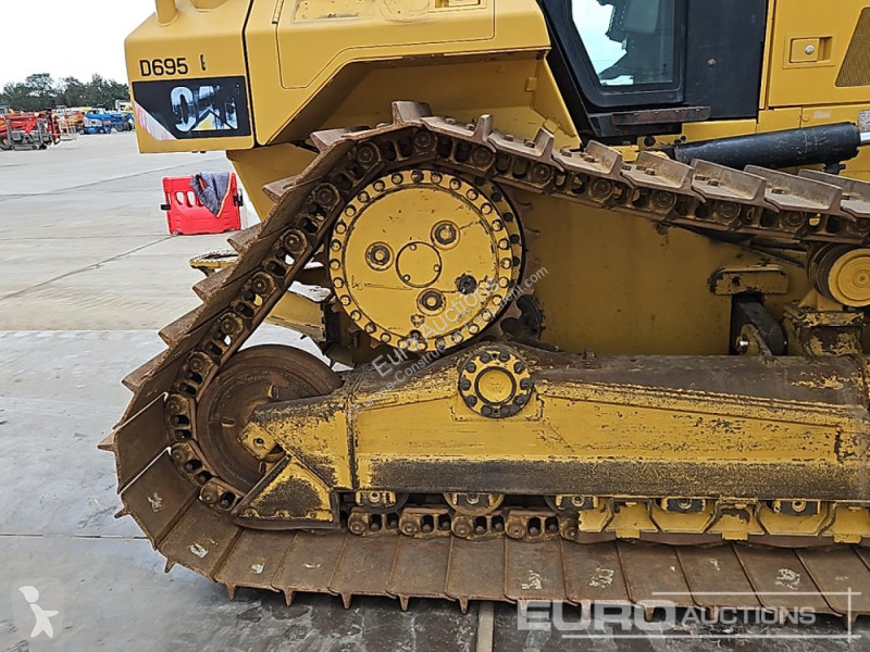 Grejdr Caterpillar D6N