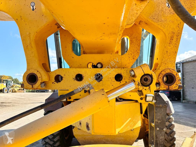 Grader Volvo B - 4.90 Meter Blade / Backup Camera