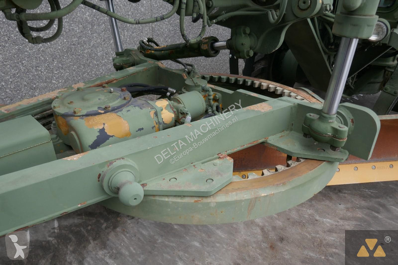 Niveladora Caterpillar Ex-army