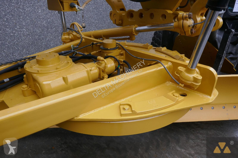 Грейдер Caterpillar 140M3
