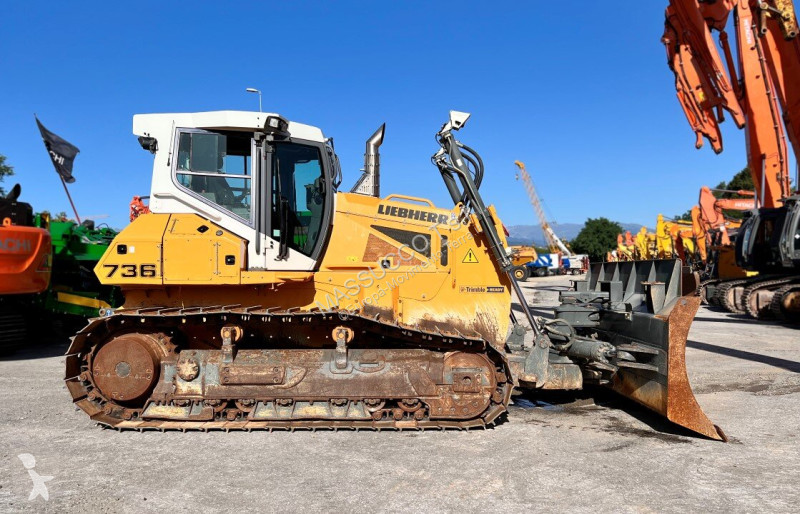 ممهدة طرق Liebherr 736