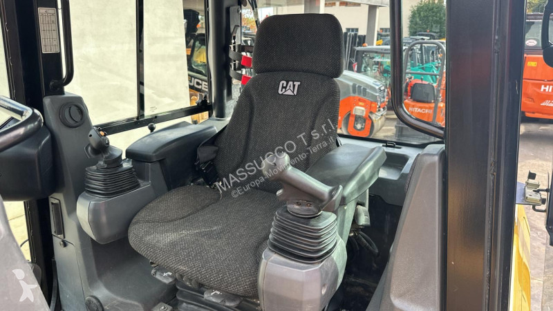 ممهدة طرق Caterpillar D4K2 LGP