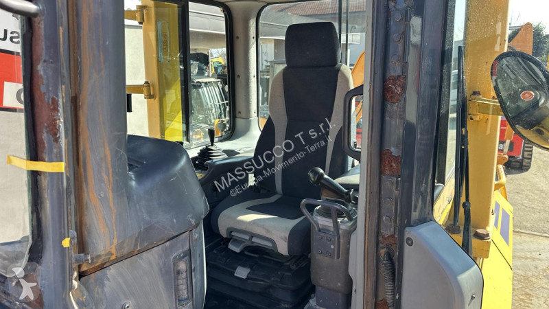 ممهدة طرق Komatsu D61PX