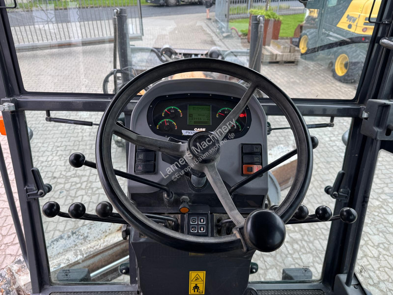 Grejder Case 836C AWD .