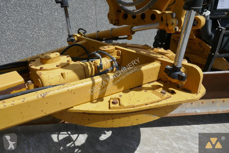 Grejder Caterpillar 140M