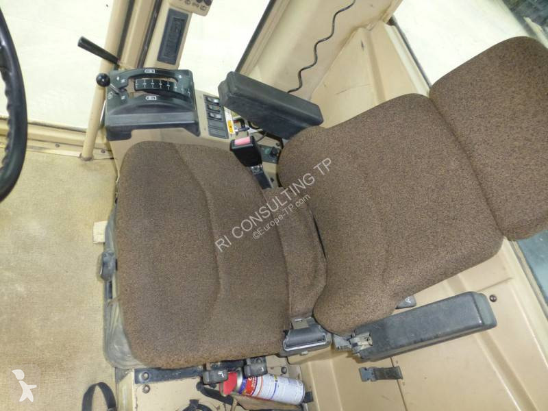 Niveleuse Caterpillar Lame AV+riper