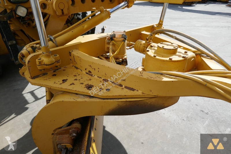 Grader Caterpillar