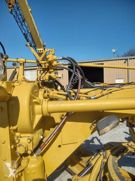 ممهدة طرق Caterpillar 120