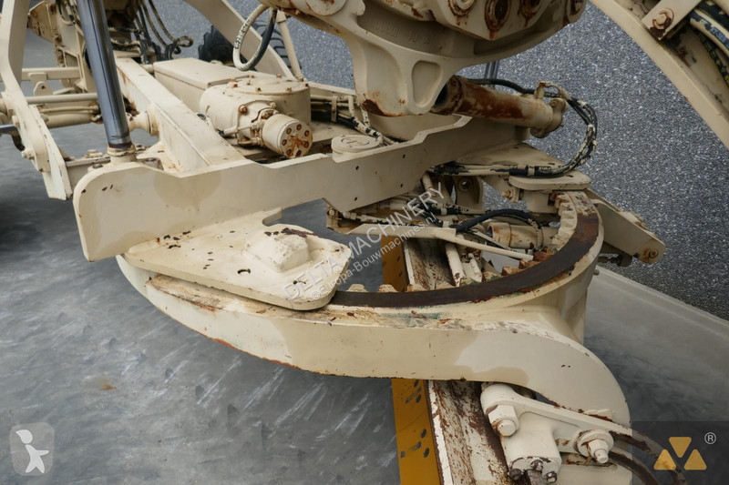 Niveladora Caterpillar Ex-army