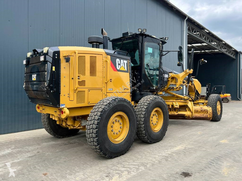 Grejder Caterpillar 140M2