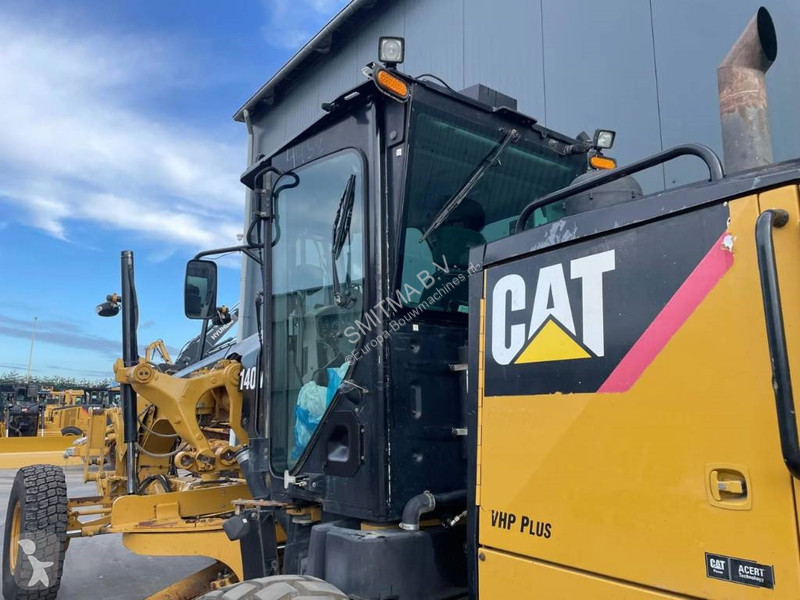 Grejder Caterpillar 140M