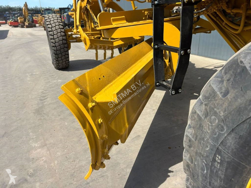 Grejder Caterpillar