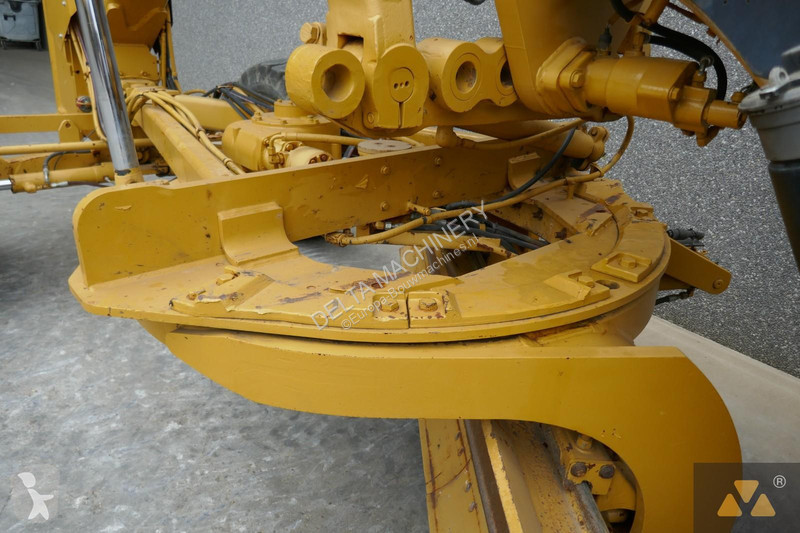 Grejder Caterpillar 140M