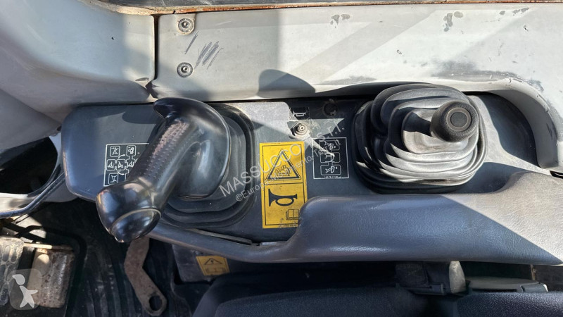 ممهدة طرق Komatsu D61PX