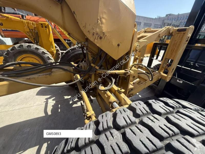 Grejder Caterpillar 160M