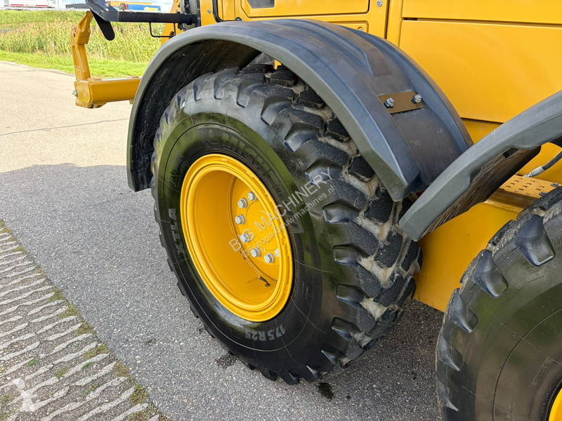 Niveladora Caterpillar 140 AWD 15A CE / TUV /...