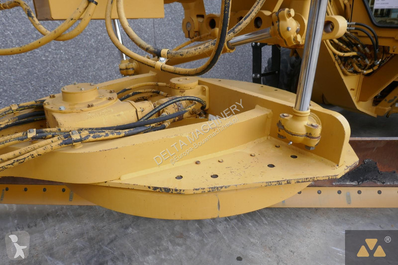 Niveladora Caterpillar