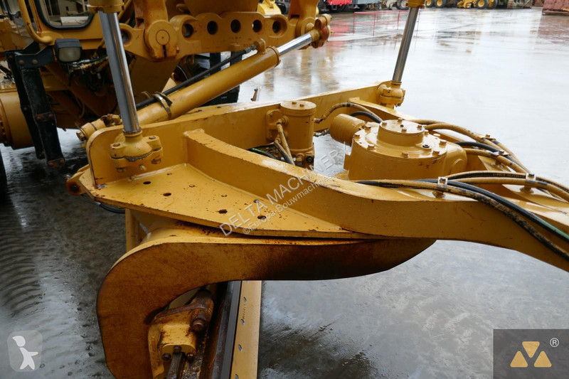 Niveladora Caterpillar Ex-army