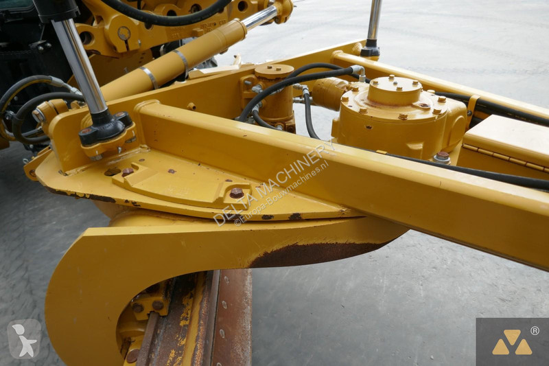 Niveladora Caterpillar 2