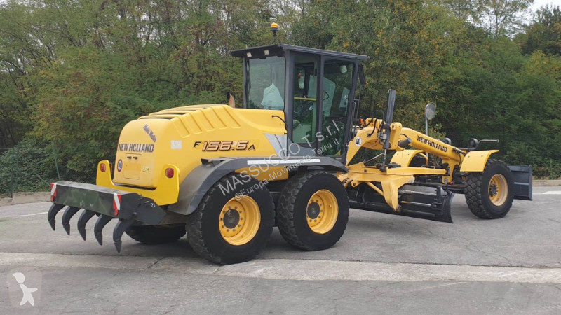 Niveladora New Holland F.156.6/A
