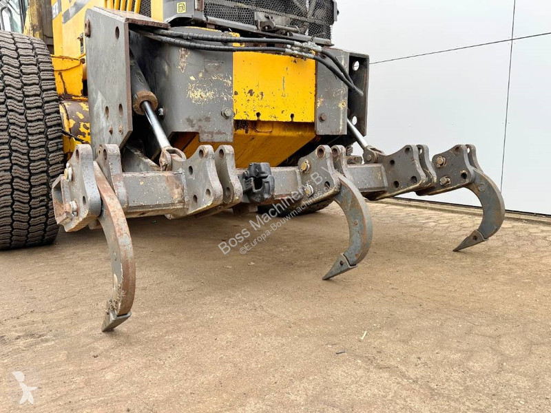 Niveladora Volvo - 4.88m Blade / 3 Tine Ripper...