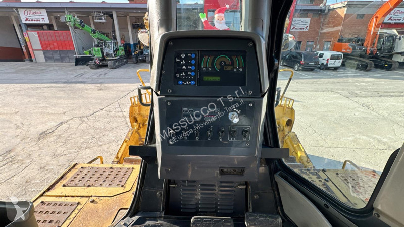 ممهدة طرق Komatsu D275AX