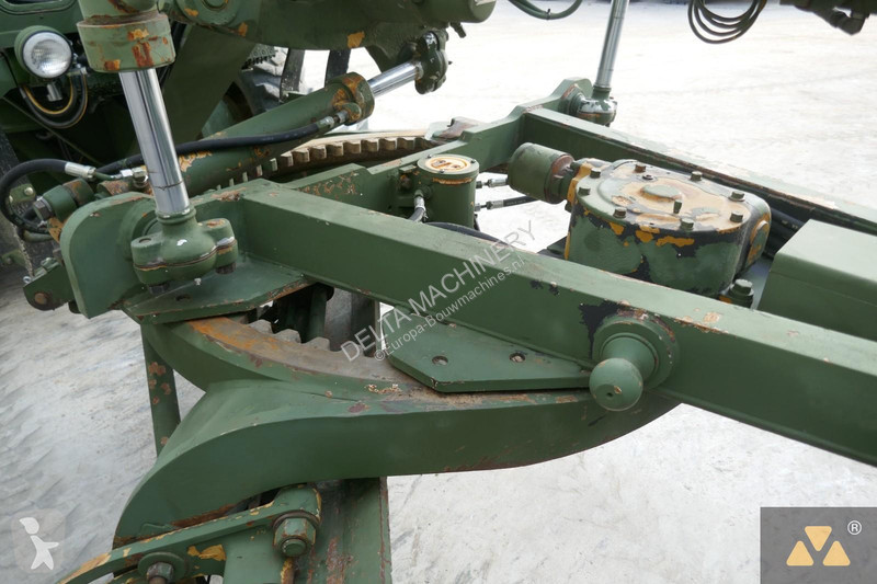 Niveladora Caterpillar Ex-army