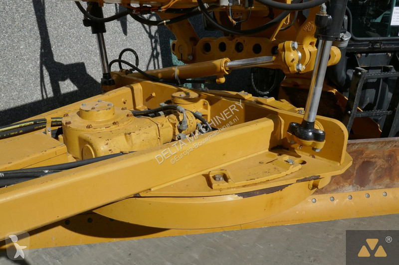 Grejder Caterpillar 160M