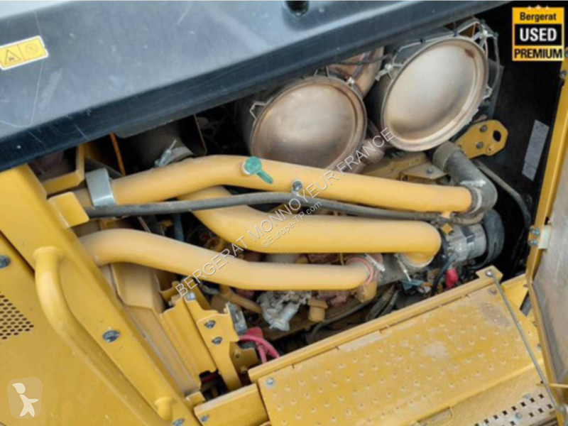 Grejder Caterpillar 120