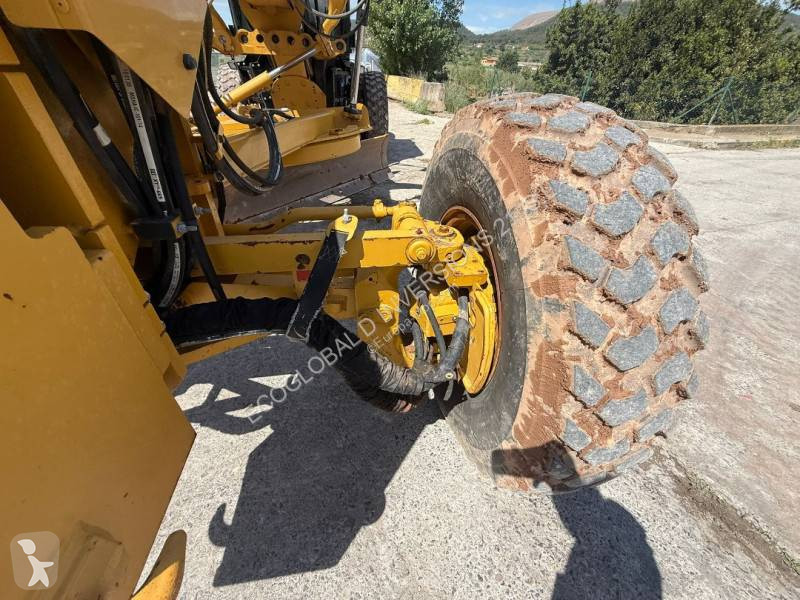 Grejder Caterpillar 12M3 AWD