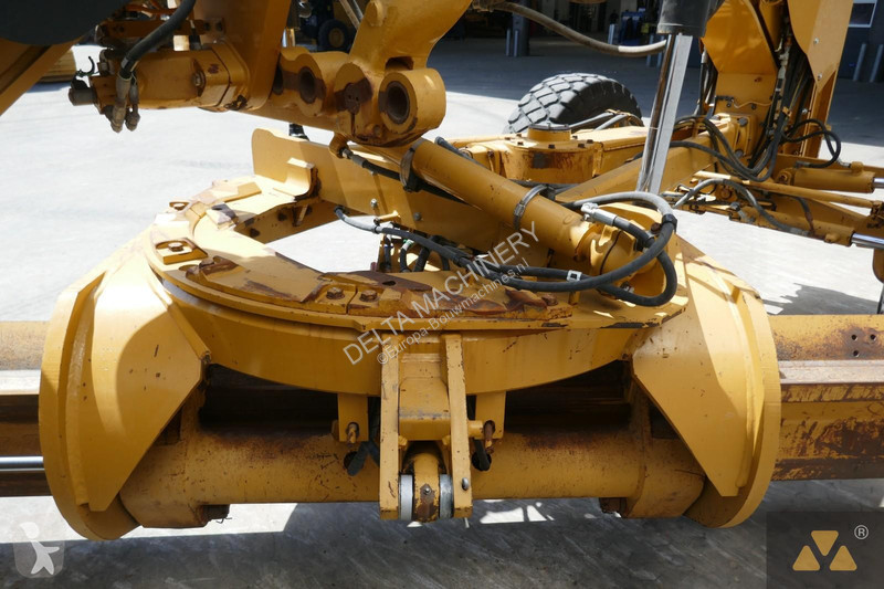 Grejder Caterpillar 160M