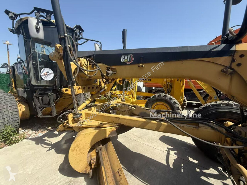 Grejder Caterpillar 160M