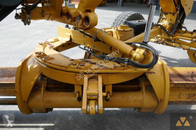 Grejder Caterpillar 140M