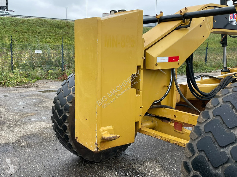 Niveladora Caterpillar 140K