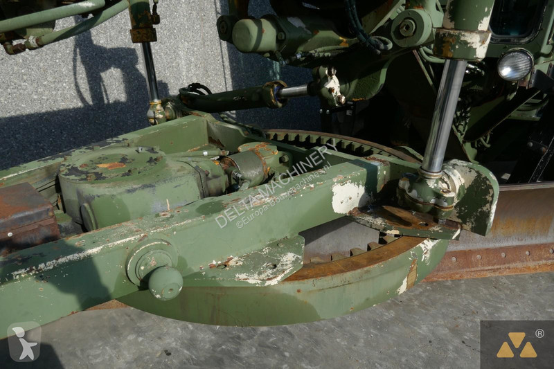 Грейдер Caterpillar Ex-army