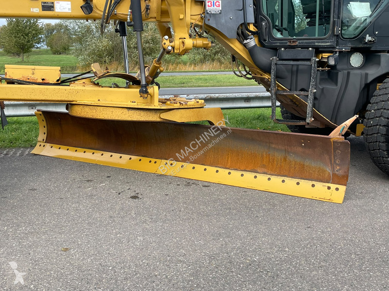 ممهدة طرق Caterpillar 140M