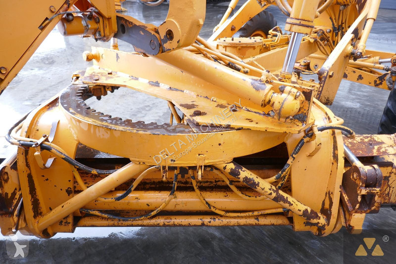 Grader Mitsubishi MG300