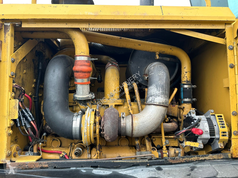 Grader Caterpillar