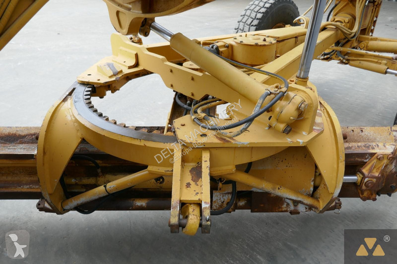Grejdr Caterpillar